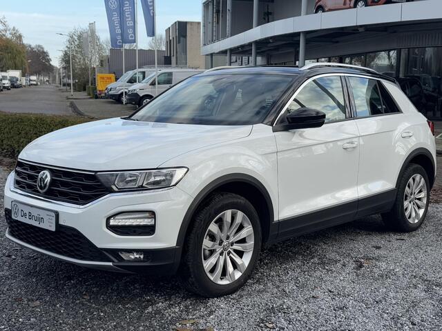 Volkswagen T-Roc 1.5 TSI 150pk DSG Style (Trekhaak,Navi,Clima,Pdc,Dab)