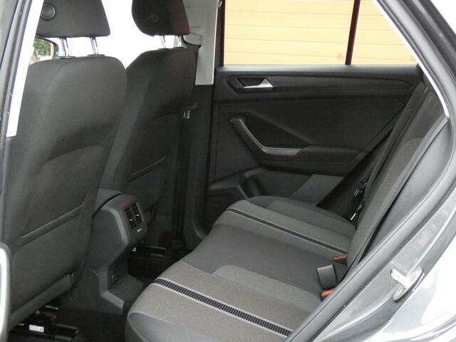 Volkswagen T-Roc 1.0 TSI Style/ lage km/ zeer mooi!