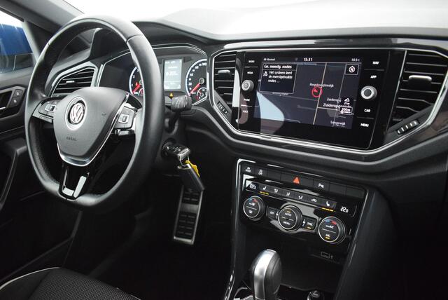 Volkswagen T-Roc 1.5 TSI 150pk DSG Sport Trekhaak Stoelverwarming Panoramadak Navigatie