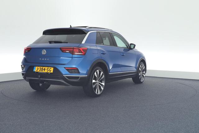 Volkswagen T-Roc 1.5 TSI 150pk DSG Sport Trekhaak Stoelverwarming Panoramadak Navigatie