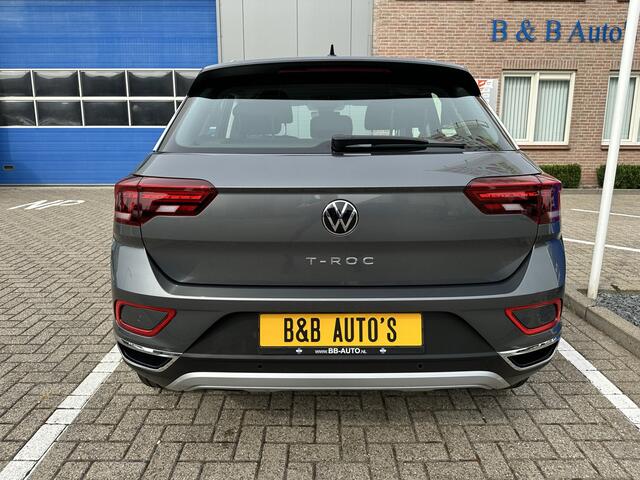 Volkswagen T-Roc 1.5 TSI 150pk DSG Style l ACC l CAMERA l ECC l LED l NAVI l STOEL/STUUR VERW. l 7.900km