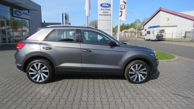 Volkswagen T-Roc 1.0 TSI Style NAVI,CRUISE,CAMERA,EATC, 18 INCH, 36237KM.