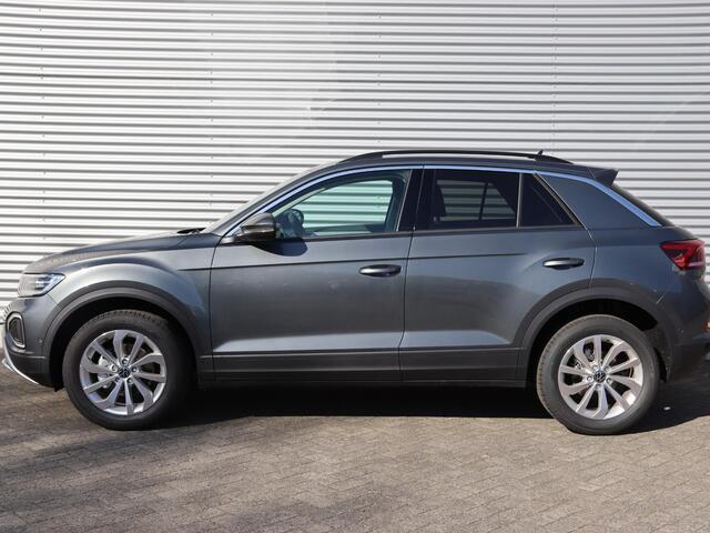 Volkswagen T-Roc Life Edition 1.5 110 kW / 150 pk TSI SUV 7 versn. DSG | Multimedia pakket | Climatronic | LED Plus |