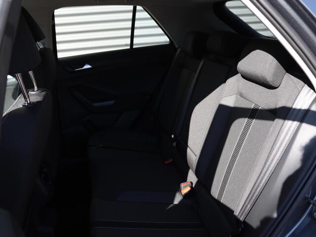 Volkswagen T-Roc Life Edition 1.5 110 kW / 150 pk TSI SUV 7 versn. DSG | Multimedia pakket | Climatronic | LED Plus |