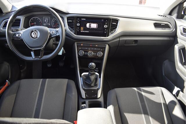 Volkswagen T-Roc 1.0 TSI Style Adaptive cruise, Trekhaak, PDC, Carplay, NAP