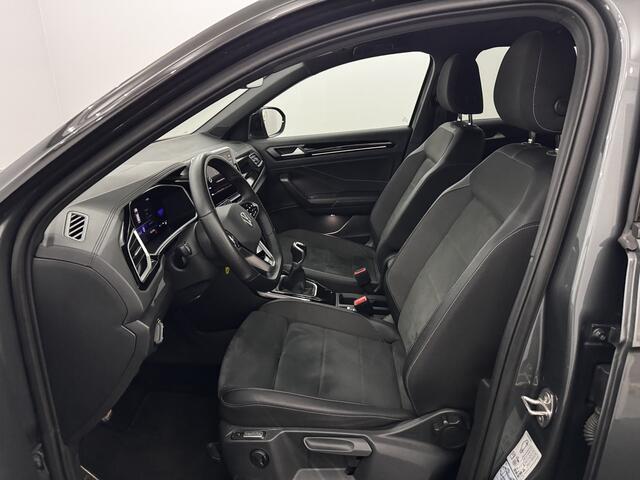 Volkswagen T-Roc 1.0 TSI R-Line Half leder, Camera, Apple carplay, Virtual desk, Cruise control adaptief, Massage stoelen