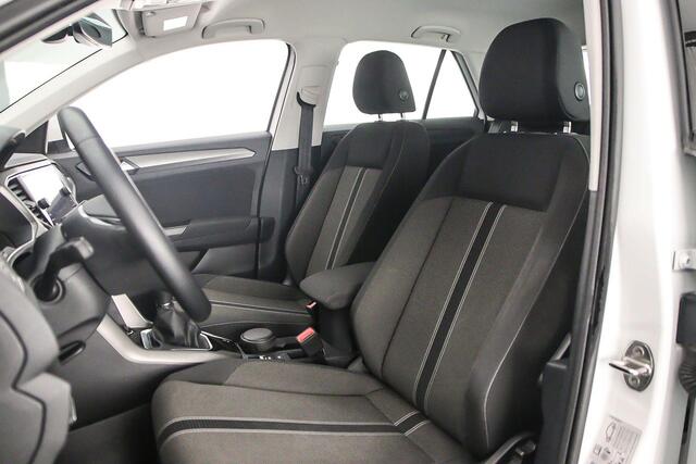 Volkswagen T-Roc Style 1.0 TSI 110pk Adaptive cruise control, Stoelverwarming, App connect, Parkeersensoren, DAB, Radio, LED dagrijverlichting, Airco, Bluetooth