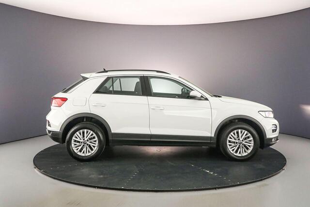 Volkswagen T-Roc Style 1.0 TSI 110pk Adaptive cruise control, Stoelverwarming, App connect, Parkeersensoren, DAB, Radio, LED dagrijverlichting, Airco, Bluetooth