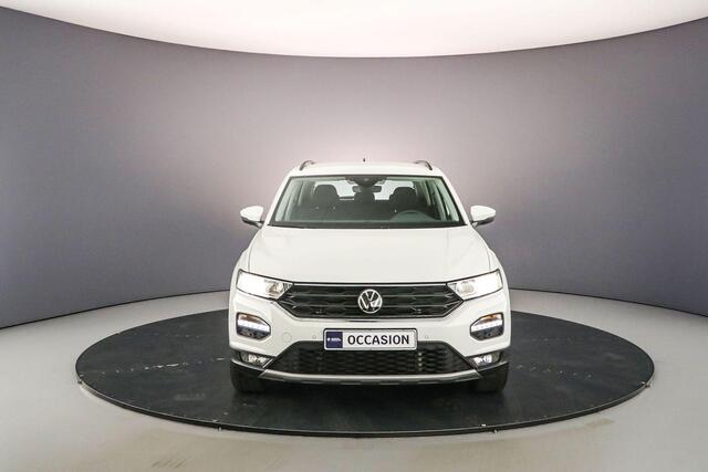 Volkswagen T-Roc Style 1.0 TSI 110pk Adaptive cruise control, Stoelverwarming, App connect, Parkeersensoren, DAB, Radio, LED dagrijverlichting, Airco, Bluetooth