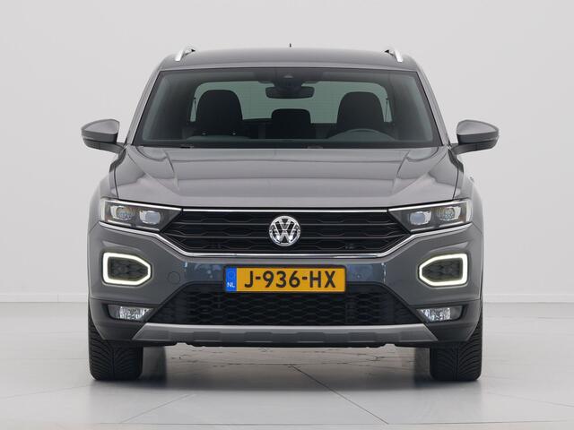 Volkswagen T-Roc 1.5 TSI 150pk DSG Sport Navigatie Trekhaak Stoelverwarming Pdc 129
