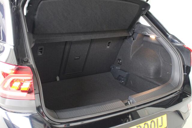 Volkswagen T-Roc 1.0 TSI Life Navi | PDC | Stoelverwarming |