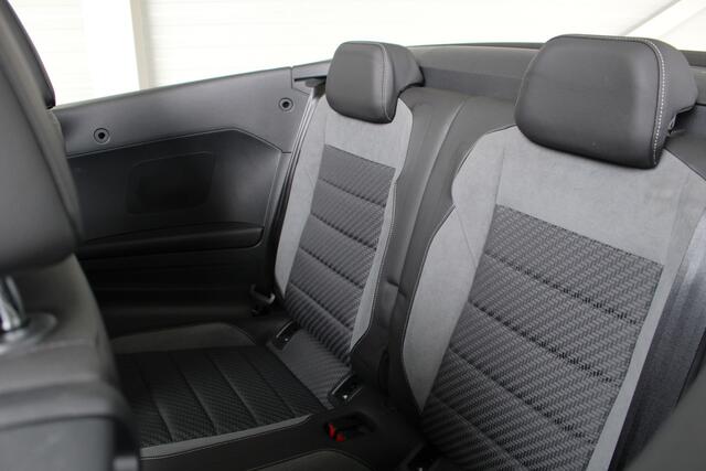 Volkswagen T-Roc Cabrio 1.5 TSI R-Line Navi | LM 18 inch | Camera | Adaptive Cruise | DSG |