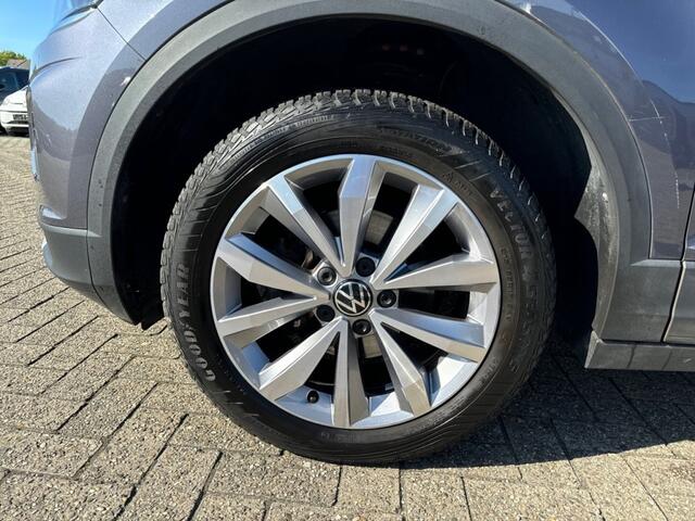 Volkswagen T-Roc 1.5 TSI DSG STYLE TREKHAAK/NAVI/ACC/CARPLAY/STOELVERW