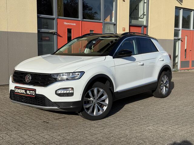 Volkswagen T-Roc 1.5 TSI, Automaat, Panoramadak, Virtual Cockpit