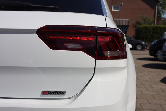 Volkswagen T-Roc 2.0 TSI 4MOTION | SPORT | PANO | LEDER | CAMERA
