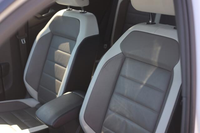 Volkswagen T-Roc 2.0 TSI 4MOTION | SPORT | PANO | LEDER | CAMERA