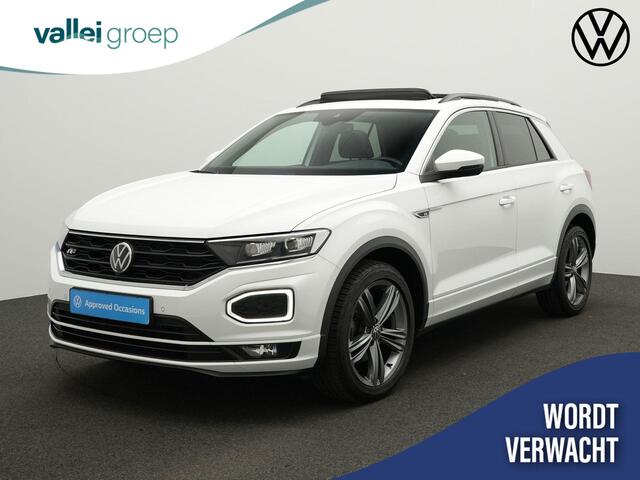 Volkswagen T-Roc 1.5 TSI 150 pk DSG Sport Business R / R-Line | Panoramadak | Trekhaak | Stuur-/stoelverwarming | Achteruitrijcamera