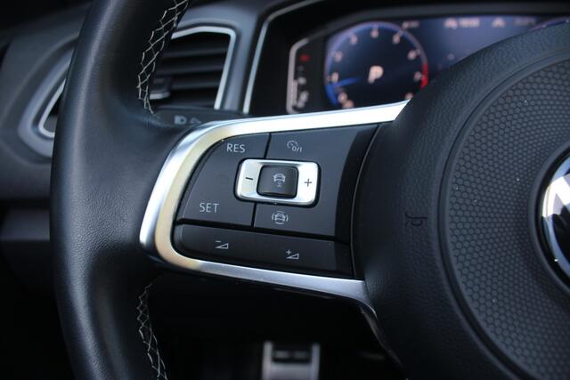 Volkswagen T-Roc Cabrio 1.5 TSI R-Line - VIRT. COCKPIT - TREKHAAK - NAVIGATIE - ADAPT. CRUISE -