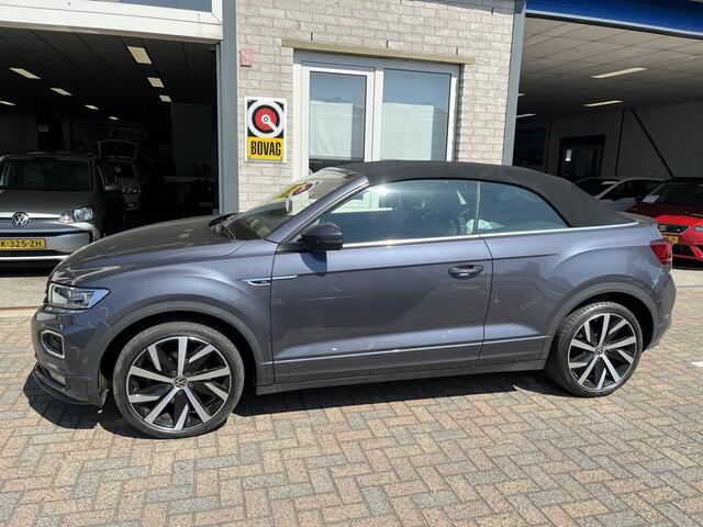 Volkswagen T-Roc Cabrio 1.5 TSI R-Line / AUTOMAAT/ 2X R-LINE/ KEYLESS/ MATRIX/ ADAPT. CRUISE/ DAB/ RIJ-MODI/ APP-CONNECT/ PARK. SENSOREN + CAMERA/ CLIMA/ NAVI/ DIGITAL DASH/ 19" LMV