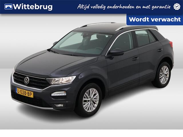 Volkswagen T-Roc 1.0 TSI 110pk Style / Navigatie / Clima / Parkeersensoren Voor & Achter / 16" LMV