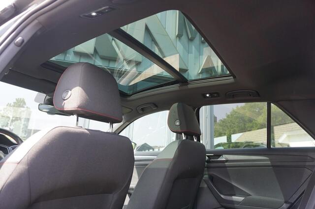 Volkswagen T-Roc 1.5 TSI Sport Business R Panoramadak