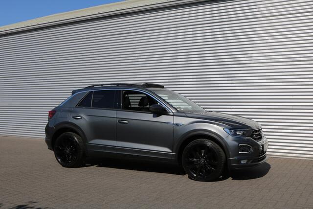Volkswagen T-Roc 1.5 TSI R-Line (Panoramadak Sportinterieur VirtualCockpit Clima ACC Camera Dab Full-Led 19InchLMV PrivacyGlass)