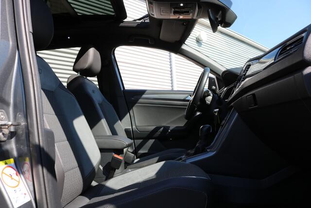 Volkswagen T-Roc 1.5 TSI R-Line (Panoramadak Sportinterieur VirtualCockpit Clima ACC Camera Dab Full-Led 19InchLMV PrivacyGlass)