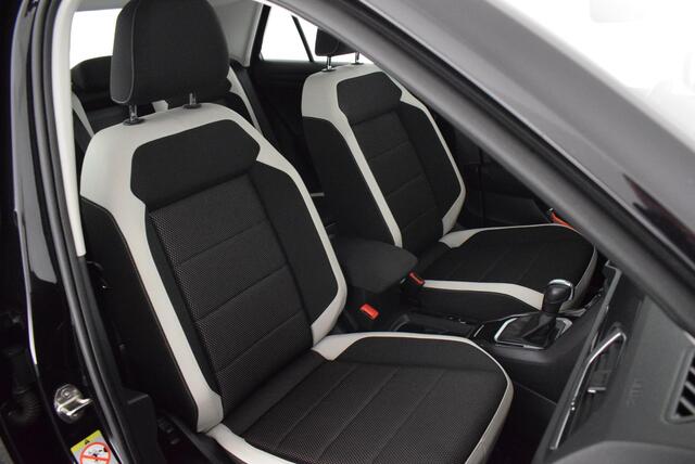Volkswagen T-Roc 1.5 TSI 150pk DSG Sport Trekhaak Camera Keyless Led Navigatie