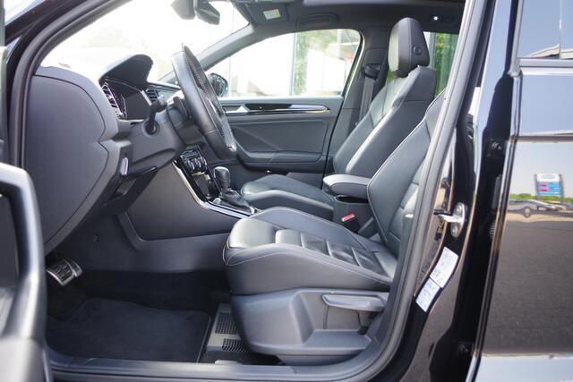 Volkswagen T-Roc 2.0 TSI 4Motion R 300 PK, Panoramadak, Akrapovic, DCC, 19" Pretoria, Beats Audio, Elek. Trekhaak, Camera,