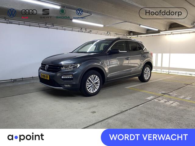 Volkswagen T-Roc 1.0 TSI Style 110 pk | Navigatie | Parkeersensoren | Adaptieve cruise control | Autom. airco |