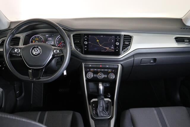 Volkswagen T-Roc 1.5 TSI Sport Navigatie, LED, Parkeersensoren, Automaat
