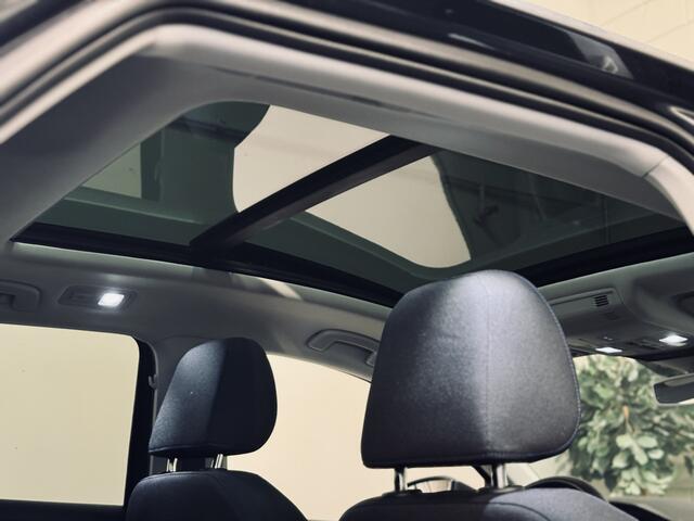 Volkswagen T-Roc 1.0 TSI United | 17" | Panorama | CarPlay