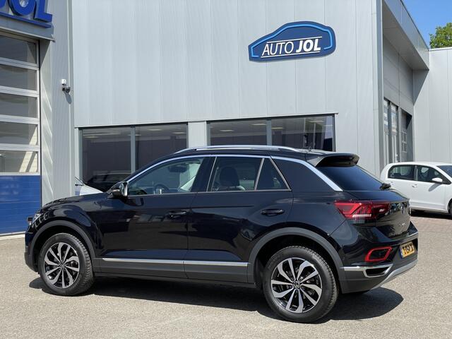 Volkswagen T-Roc 1.0 TSI Style | achteruitrijcamera | trekhaak | navi | rijklaarp