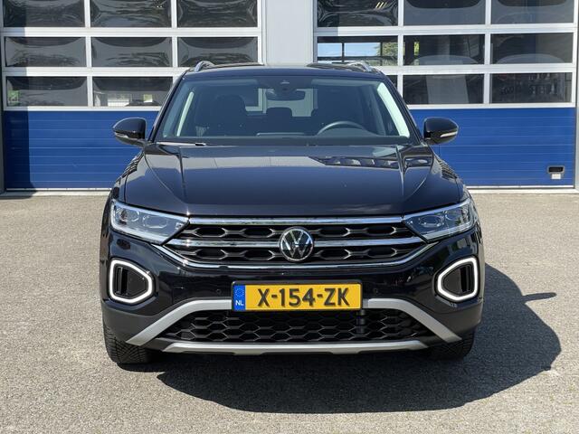 Volkswagen T-Roc 1.0 TSI Style | achteruitrijcamera | trekhaak | navi | rijklaarp