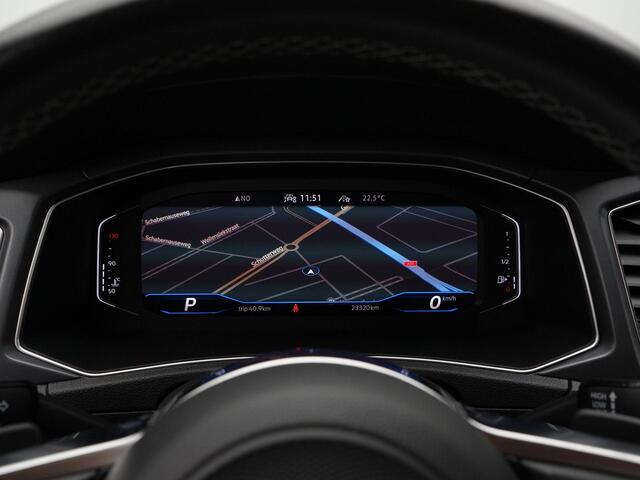 Volkswagen T-Roc Cabrio 1.5 TSI 150 pk DSG R-Line | Achteruitrijcamera | Navigatie | Stoelverwarming | Digital Cockpit Pro