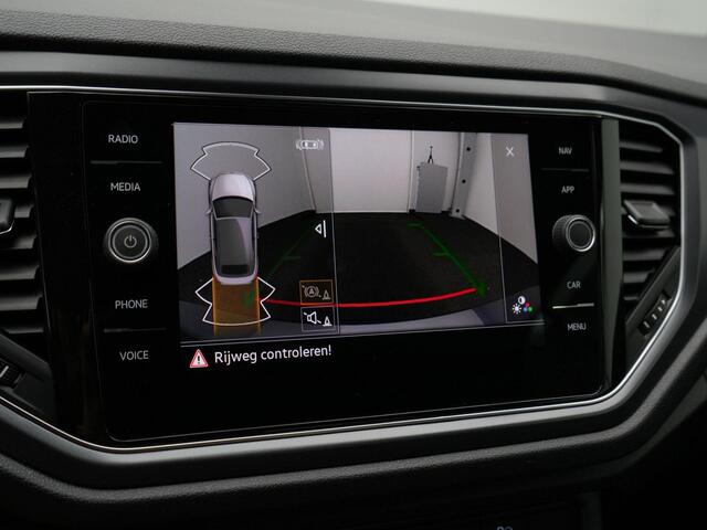 Volkswagen T-Roc Cabrio 1.5 TSI 150 pk DSG R-Line | Achteruitrijcamera | Navigatie | Stoelverwarming | Digital Cockpit Pro