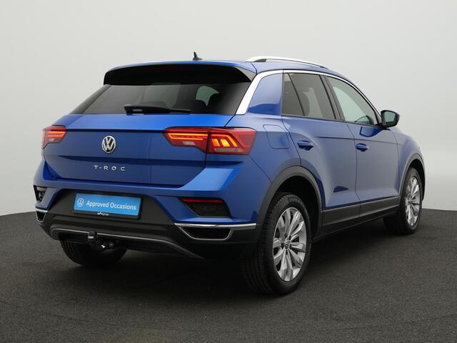 Volkswagen T-Roc 1.0 TSI 115 pk Style | Trekhaak | Navigatie | Parkeersensoren voor/achter | Adaptive Cruise