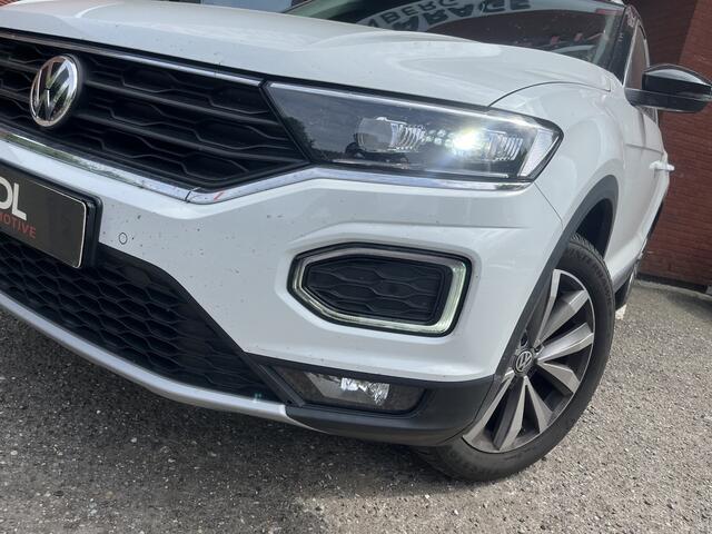Volkswagen T-Roc 1.5 TSI Style // FULL LED // ADAPT. CRUISE // CLIMA // CAMERA+SENSOREN // NAVI+CARPLAY //