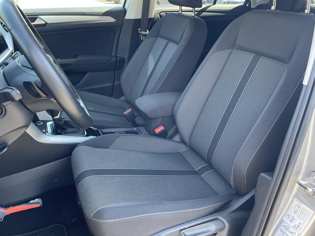 Volkswagen T-Roc 1.5 TSI 150pk Life DSG / Navigatie / Camera / Parkeerhulp