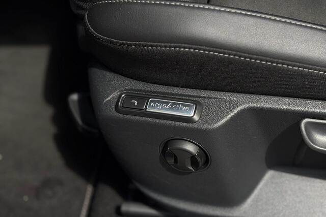 Volkswagen T-Roc 1.0 TSI R-Line 110pk - Navi - Virtual cockpit - ACC - LED - 2 x R-Line - Stoelverwarming - Rijklaar