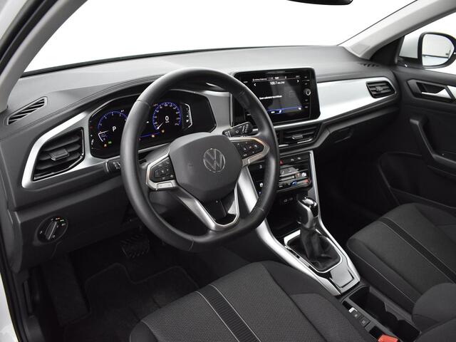 Volkswagen T-Roc 1.5 Tsi 150pk DSG Life · Apple/Android Car Play · Navi · P-Sensoren · Park Assist · 18'' Inch · Garantie t/m 22-05-2027 of 100.000km