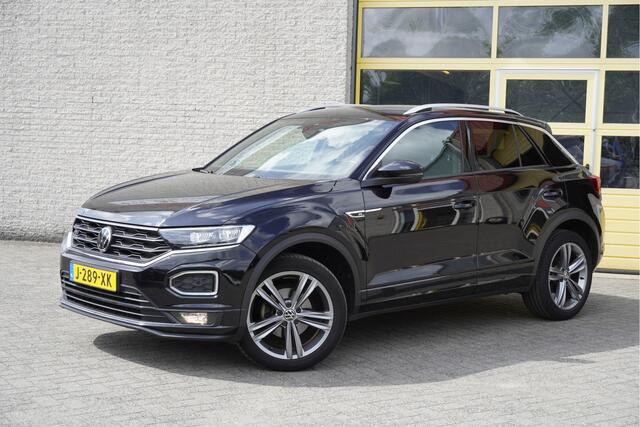 Volkswagen T-Roc 1.5 TSI 150PK! Automaat R-Line BJ2020 Lmv 18" | Led V+A | Pdc | Navi | Elek. achterklep | Keyless entry | App-Connect | Dashboard verlichting | Virtual cockpit | Climate control | Cruise control | Zwarte hemel | Verwarmde voorstoelen | Extra getint glas
