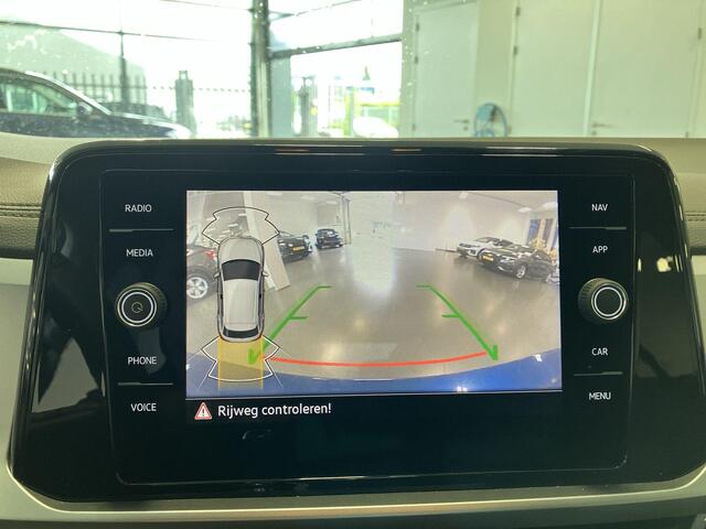 Volkswagen T-Roc 1.5 TSI 150pk DSG Life Edition · Camera · Side Assist · Keyless · ACC · Parkeerassistent · Apple/Android Car Play · Elek. Inklapbare Spiegels · Garantie t/m 29-07-2028 of 100.000km