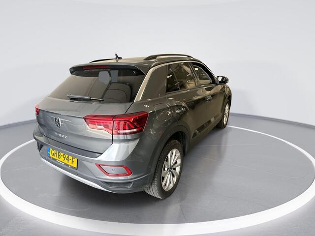 Volkswagen T-Roc 1.5 Tsi 150pk DSG Life Edition · Camera · Keyless · Apple/Android Car Play · Dodehoek Detectie · Park Assist · 17'' Inch · Garantie t/m 06-08-2028 of 100.000km
