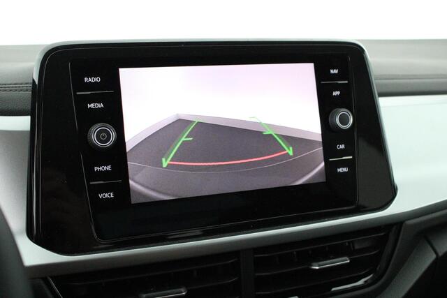Volkswagen T-Roc 1.5 TSI 150pk DSG Life Edition Camera Navigatie ACC Carplay Keyless Led