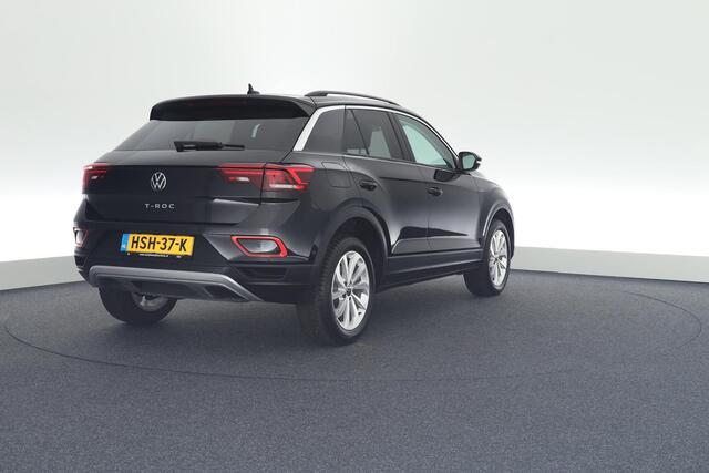 Volkswagen T-Roc 1.5 TSI 150pk DSG Life Edition Camera Navigatie ACC Carplay Keyless Led