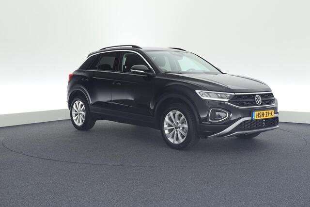 Volkswagen T-Roc 1.5 TSI 150pk DSG Life Edition Camera Navigatie ACC Carplay Keyless Led
