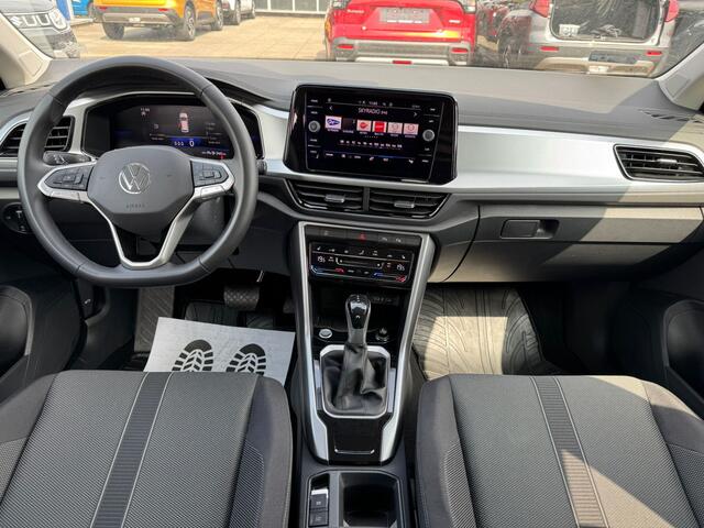 Volkswagen T-Roc 1.5 TSI Life Edition DSG Automaat | PDC | Keyless |