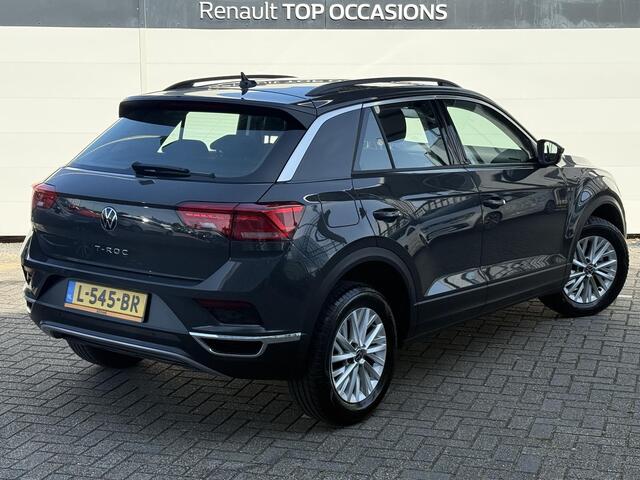 Volkswagen T-Roc 1.0 TSI Style (Hoge instap) Parkeerhulp | Navigatie | Carplay | Dealer Onderhouden