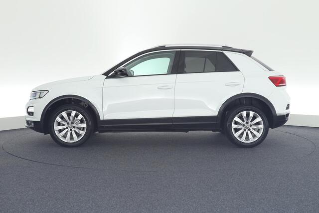 Volkswagen T-Roc 1.0 TSI 116pk H6 Style Navigatie ACC Clima PDC Carplay DAB